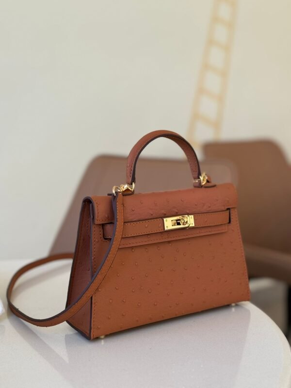 Lova01a